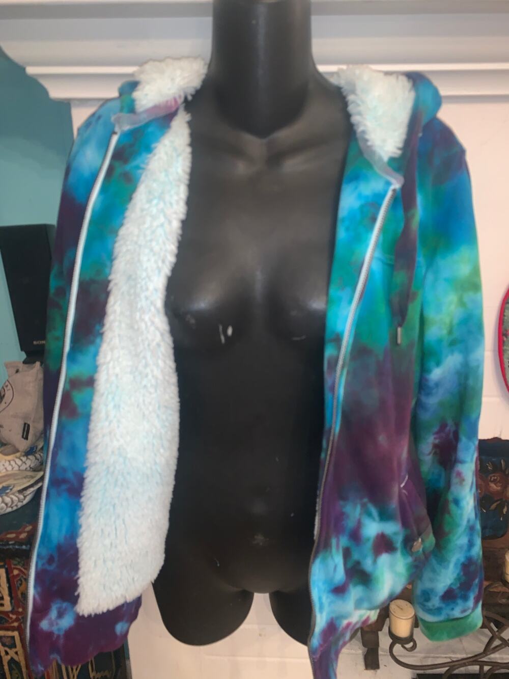 SUPER WARM COZY TIE DYE FAUX FUR LINED HOODIE M